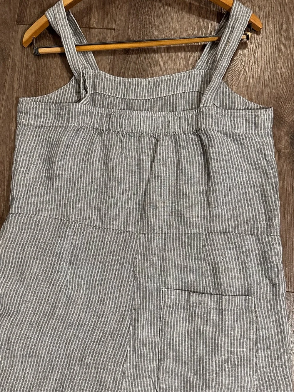 Everlane sleeveless wide